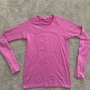 Lululemon Swiftly Tech Long Sleeve Shirt.